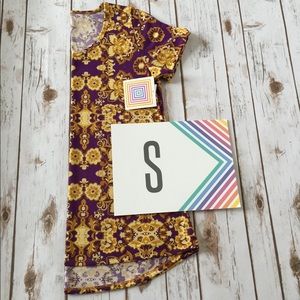 👚Brand New With Tags LuLaRoe Classic Tee